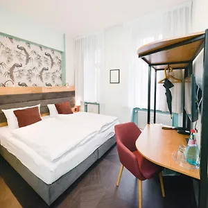 3* Hotel Amc - Schoeneberg