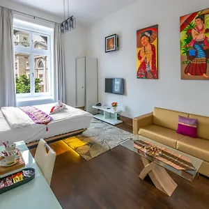 Andrassy Thai Hotell Budapest